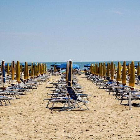 Piazza Mazzini Appartamento A 2 Passi Dal Mare. Lido di Jesolo Exteriör bild